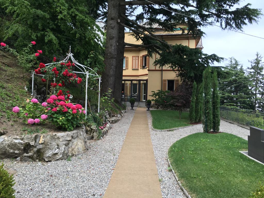 Relais Villa Augusta B&B Brunate Eksteriør billede